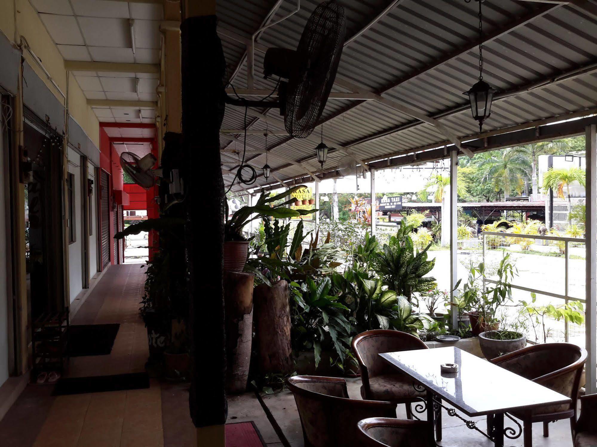 莱萨汽车旅馆 峇都丁宜 外观 照片